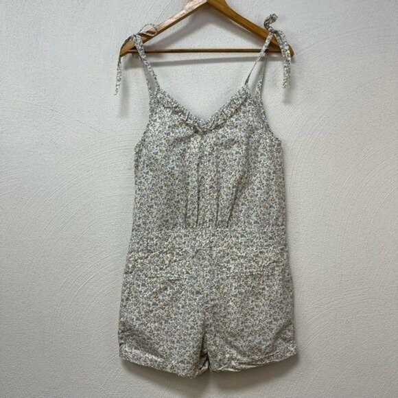 New Look 'Wear Me. Work Me. Love Me.' Ruffled Floral Mini Romper sz 10 - Picture 4 of 5